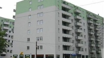 Krowodrza Górka, ul. Fieldorfa-Nila 11Termin realizacji: I kwartał 2005Siedmiopiętrowy, jednoklatkowy budynek został dobudowany do istniejącego już budynku nr 4 (Fieldorfa-Nila 15). Powierzchnia użytkowa mieszkań wynosi ok. 1800 m2. Na parterze budynku znajdują się lokale użytkowe o łącznej powierzchni ok. 300 m2.