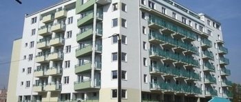 Krowodrza Górka, ul. Fieldorfa-Nila 12Termin realizacji: III kwartał 2006W dwuklatkowym, siedmiopiętrowym (z antresolami) budynku znajduje się 86 mieszkań. Powierzchnia użytkowa mieszkań wynosi ok. 4000 m2. Na parterze budynku znajdują się indywidualne garaże oraz lokal użytkowy.