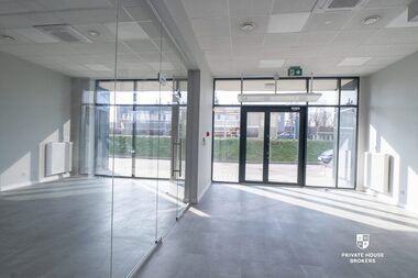 Lokal na sprzedaż KRAKÓW KURDWANÓW Walerego Sławka