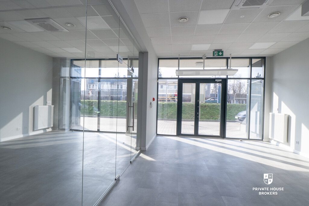 Lokal na sprzedaż KRAKÓW KURDWANÓW Walerego Sławka