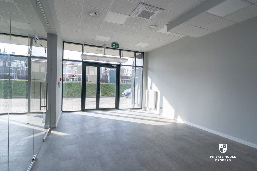 Lokal na sprzedaż KRAKÓW KURDWANÓW Walerego Sławka