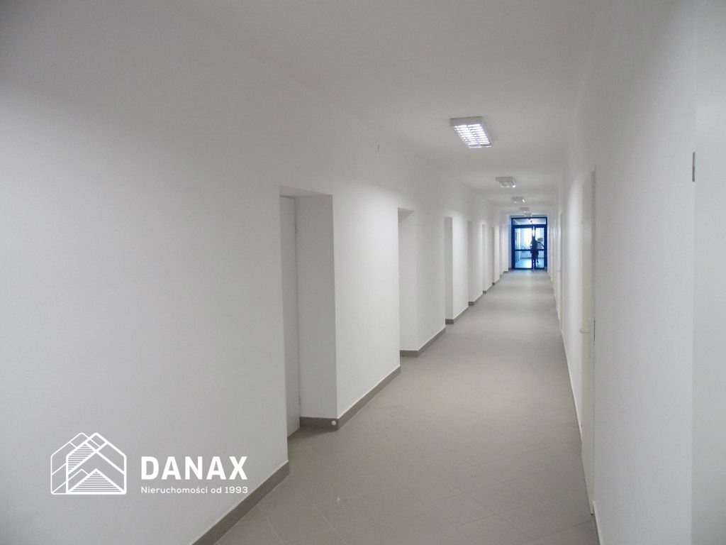 Lokal na wynajem Kraków Nowa Huta UJASTEK OK.