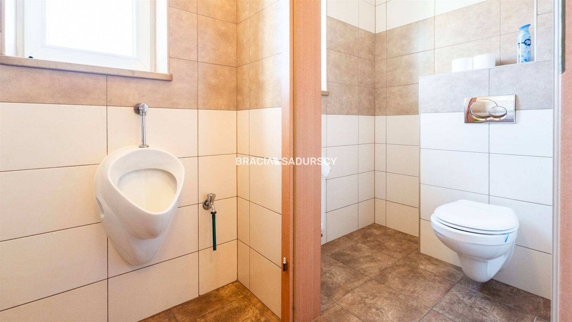 Lokal na sprzedaż Skawina  Pisary