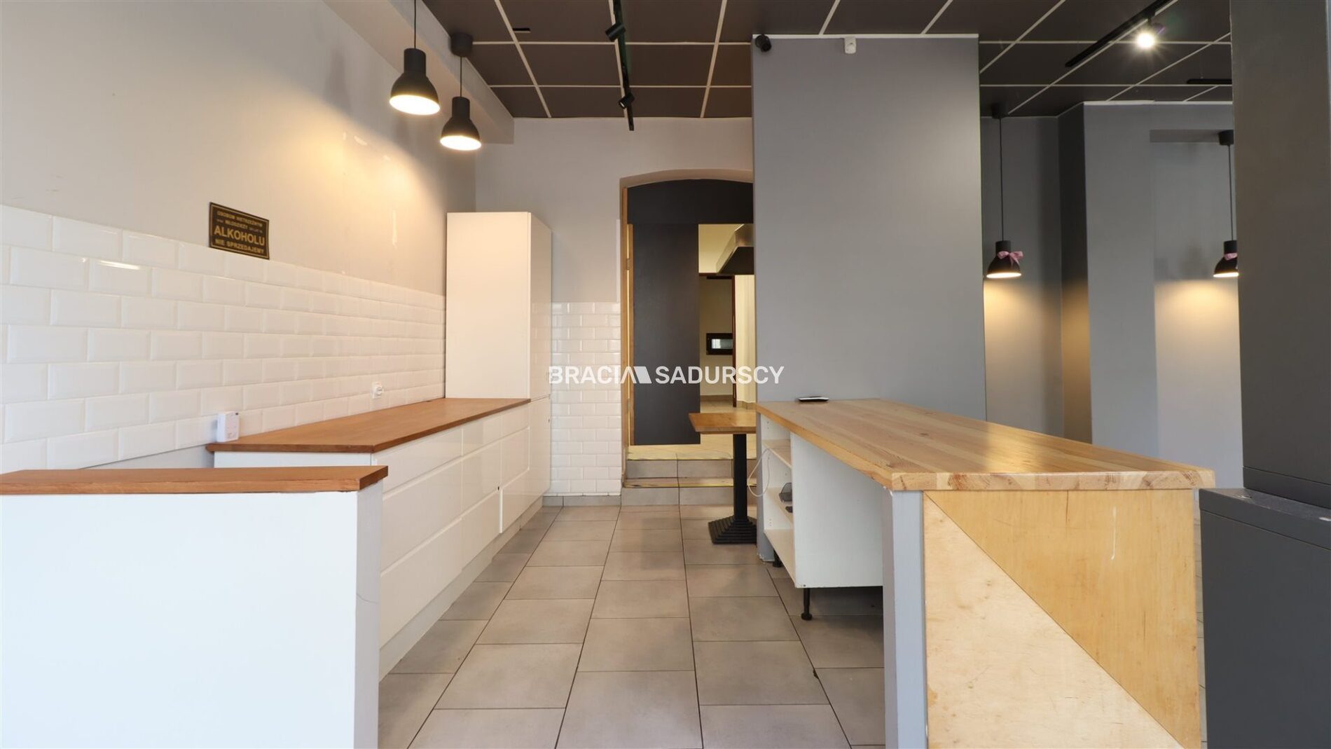 Lokal na wynajem Tarnów m. Tarnów, Centrum Rybna