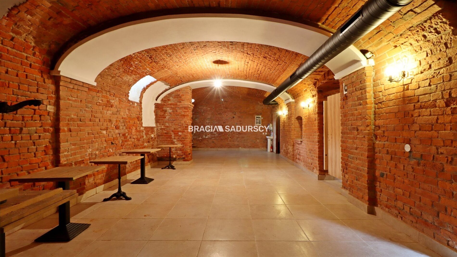 Lokal na wynajem Tarnów m. Tarnów, Centrum Rybna